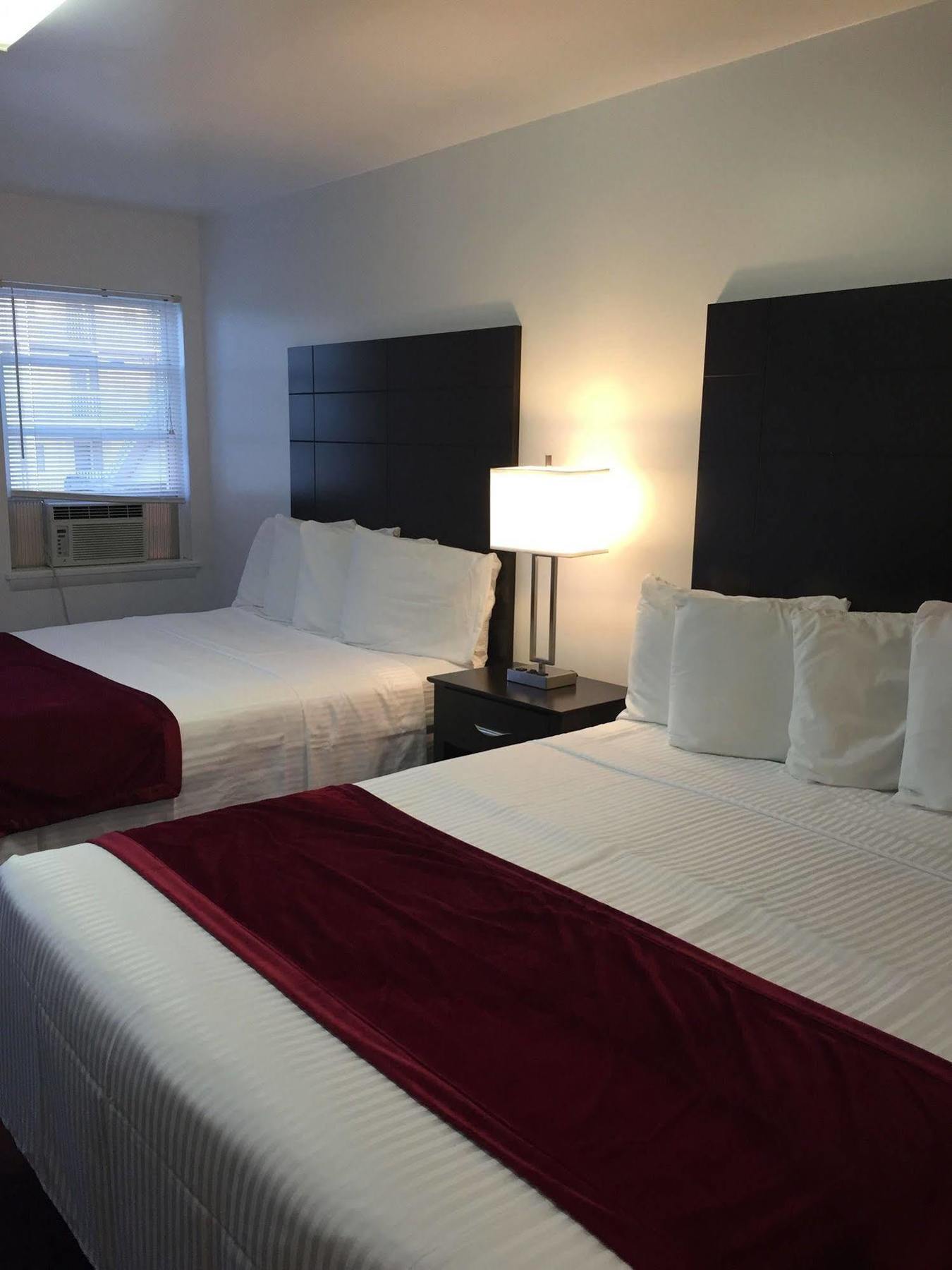 אושן סיטי The Wellington Hotel & Suites Oceanblock מראה חיצוני תמונה