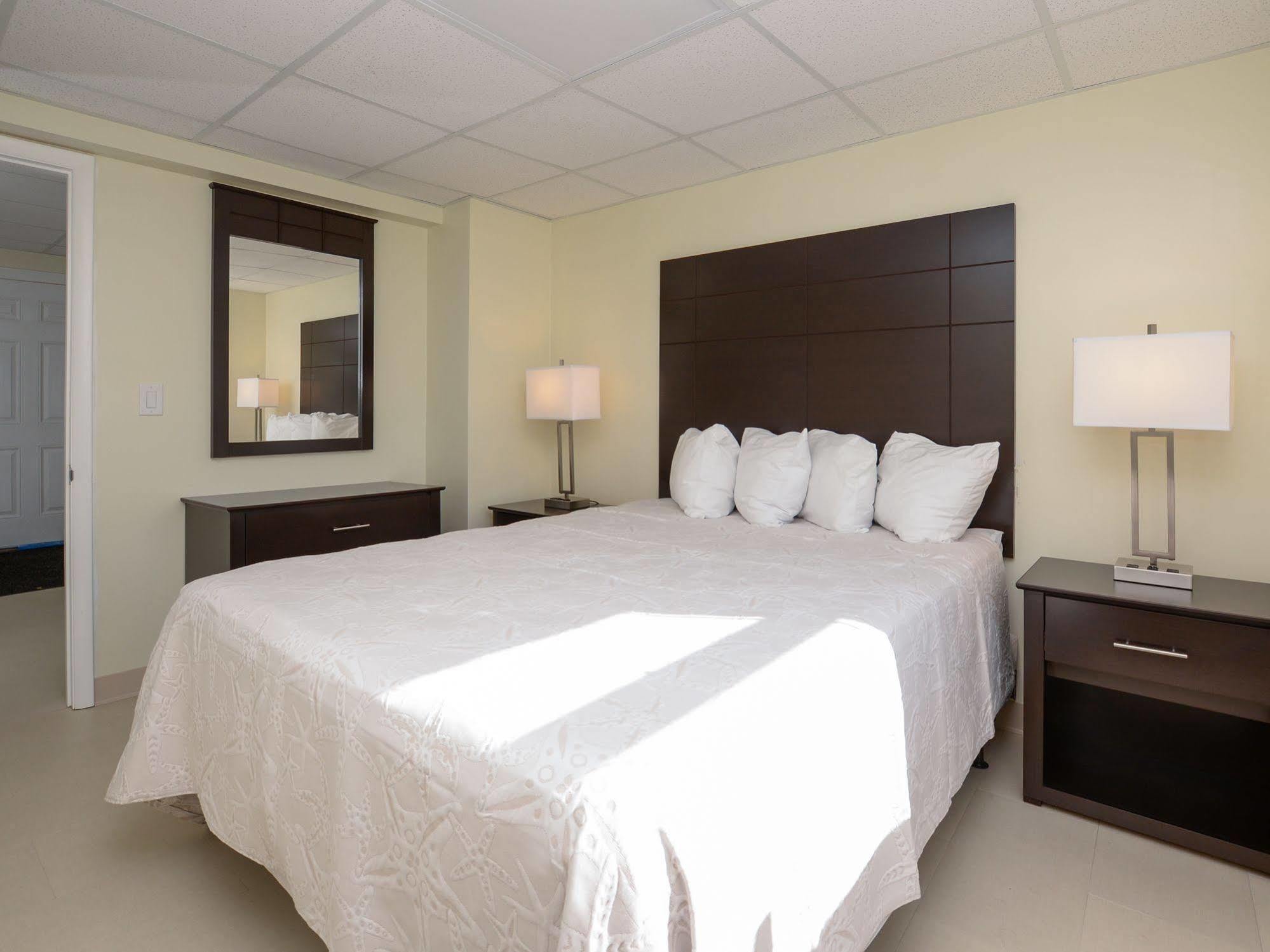 אושן סיטי The Wellington Hotel & Suites Oceanblock מראה חיצוני תמונה