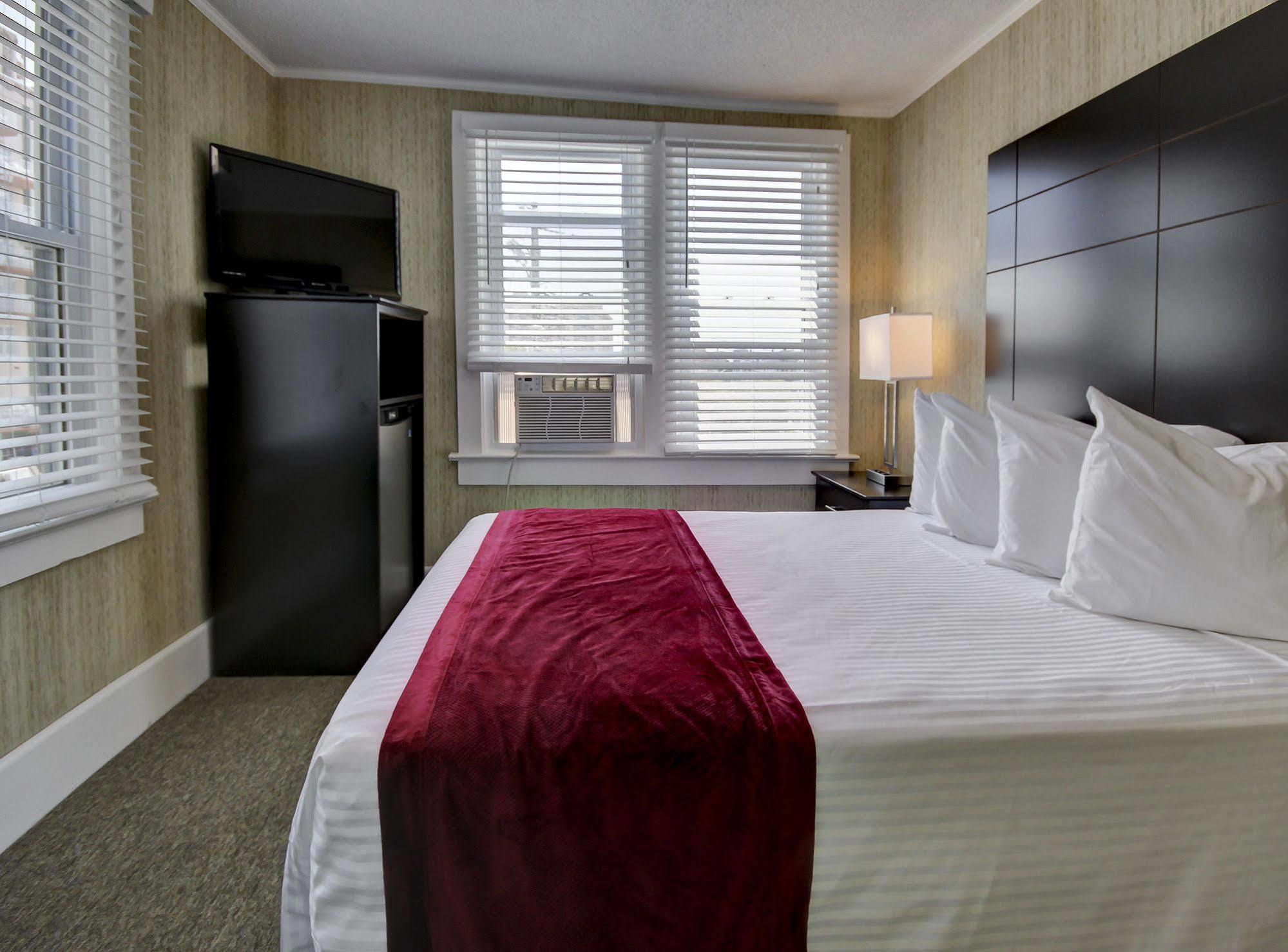 אושן סיטי The Wellington Hotel & Suites Oceanblock מראה חיצוני תמונה